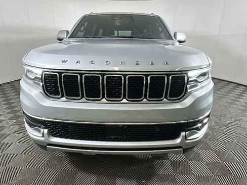 Used 2022 Jeep Wagoneer Series II w/ Rear Seat Video Group 1 RWD image 10