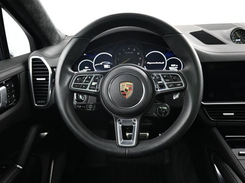 Used 2022 Porsche Cayenne Turbo S AWD/4WD image 13