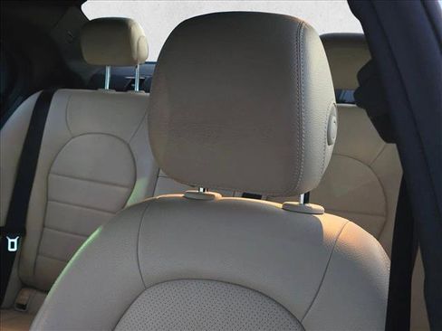 Used 2018 Mercedes-Benz C 300 4MATIC Sedan image 8