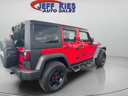 Used 2017 Jeep Wrangler Unlimited Sport w/ Connectivity Group AWD/4WD image 5
