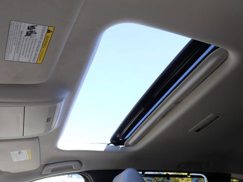 Used 2024 MAZDA CX-90 Plug-In Hybrid w/ Preferred image 25