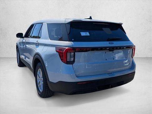 New 2026 Ford Explorer Active image 8