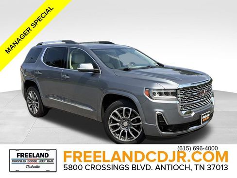 Used 2022 GMC Acadia Denali w/ Denali Ultimate Package AWD/4WD image 1