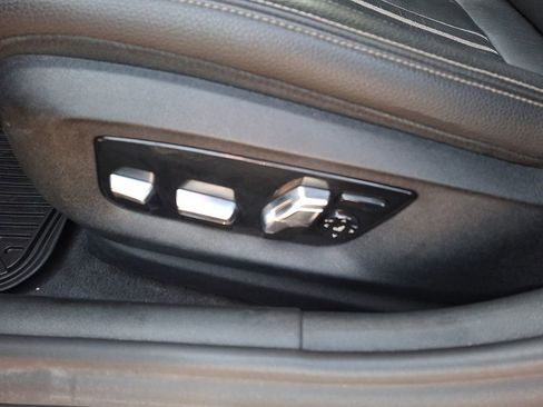 Used 2019 BMW 530i xDrive image 10