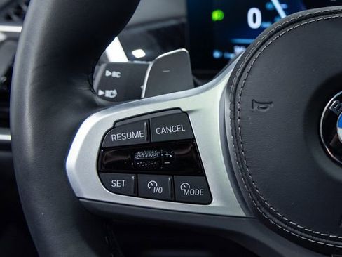 Used 2024 BMW X7 xDrive40i w/ Executive Package image 15