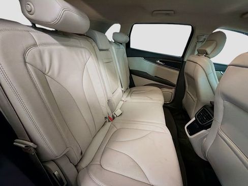 Used 2017 Lincoln MKX Select w/ Lincoln MKX Climate Package image 28