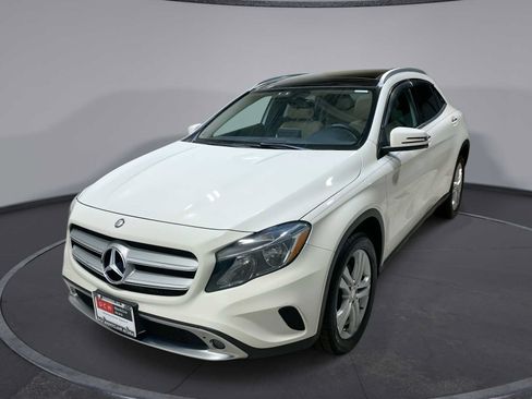Used 2017 Mercedes-Benz GLA 250 4MATIC image 1
