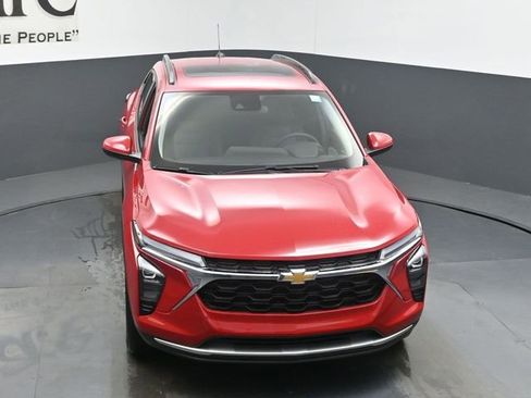New 2026 Chevrolet Trax LT FWD image 25