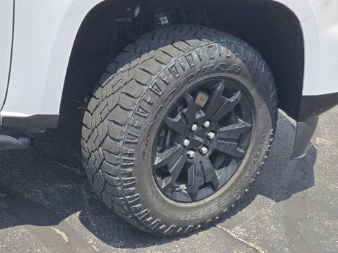 Certified 2022 GMC Canyon AT4 AWD/4WD image 10