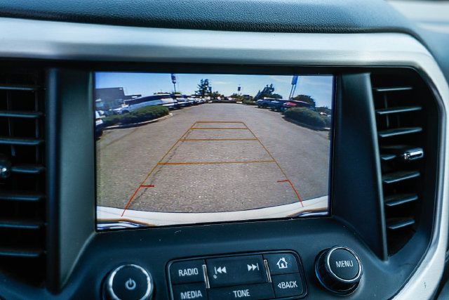 Used 2019 GMC Acadia SLT FWD image 18