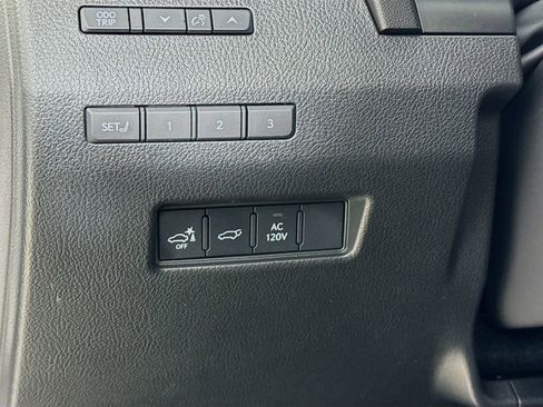 Used 2024 Lexus GX 550 AWD/4WD image 10