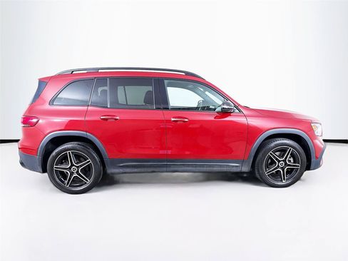 Used 2022 Mercedes-Benz GLB 250 4MATIC image 37