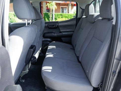 Used 2019 Toyota Tacoma SR w/ SR Convenience Package image 30