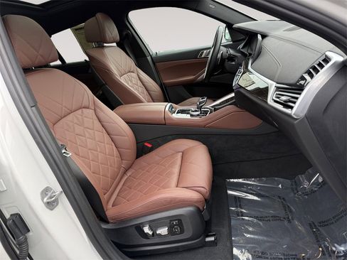 Certified 2023 BMW X6 xDrive40i w/ Executive Package image 15