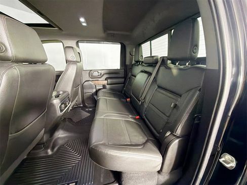 Used 2020 GMC Sierra 3500 Denali w/ Denali Ultimate Package image 23