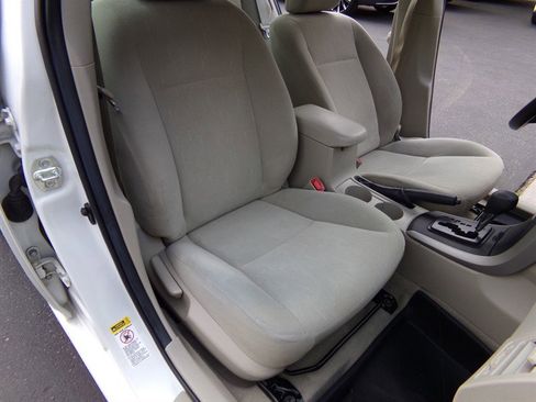 Used 2012 Toyota Corolla L image 20