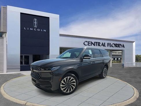 New 2026 Lincoln Navigator Black Label AWD/4WD image 26