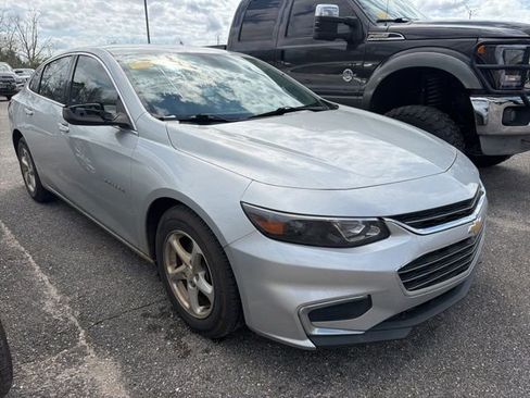 Used 2018 Chevrolet Malibu LS image 8