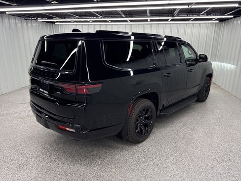 New 2025 Jeep Wagoneer L Series II w/ Convenience Group I image 5