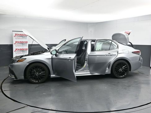Used 2023 Toyota Camry XSE FWD image 42