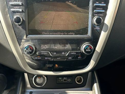 Used 2020 Nissan Murano SV FWD image 16