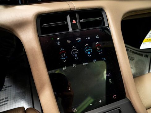 New 2026 Porsche Taycan image 19