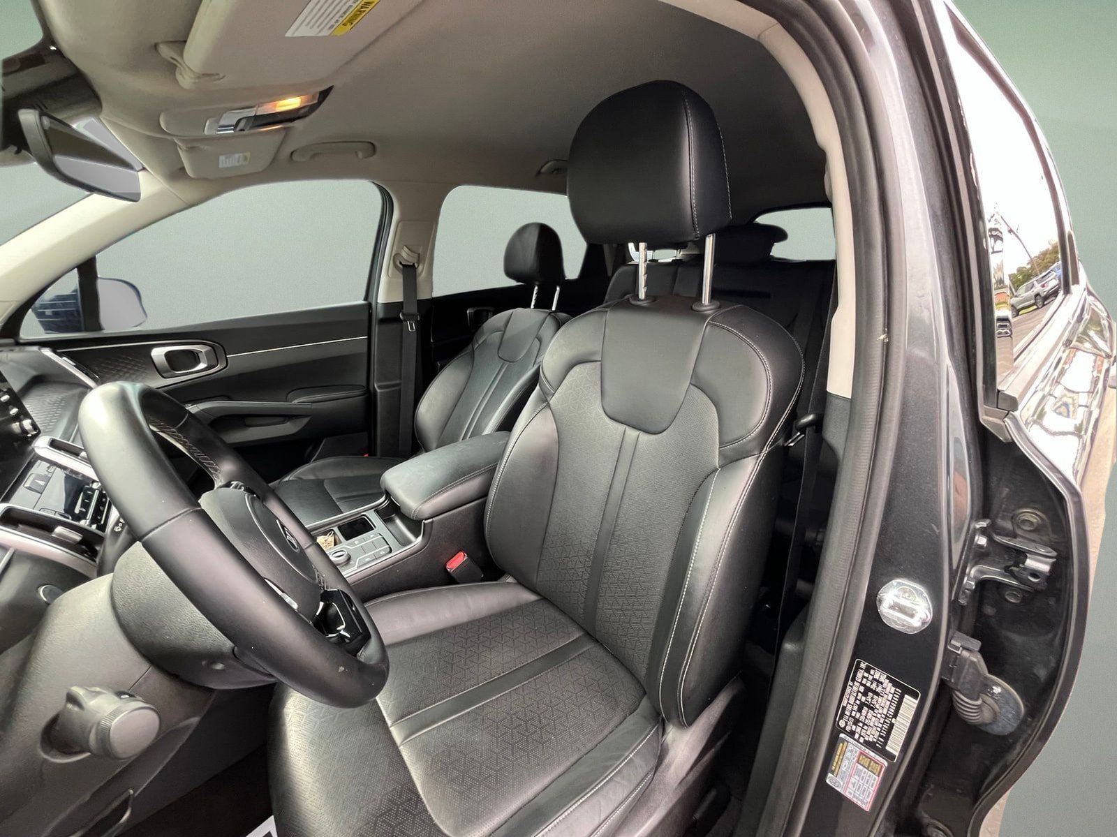 Used 2021 Kia Sorento S AWD/4WD image 12