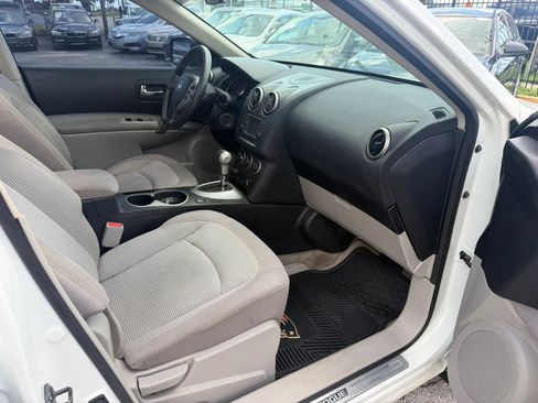Used 2012 Nissan Rogue SV w/ Premium Pkg FWD image 10
