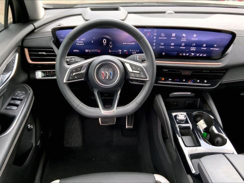 Used 2025 Buick Envision Sport Touring image 6