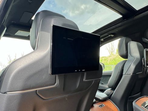 New 2025 Lincoln Navigator L Black Label AWD/4WD image 20