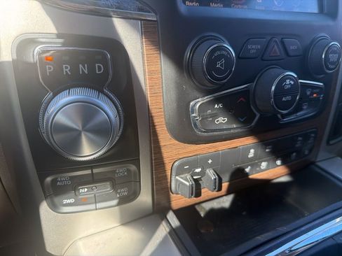 Used 2017 RAM 1500 Laramie w/ Convenience Group image 19