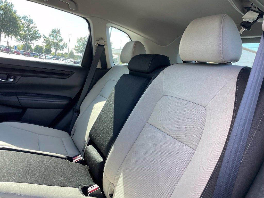 Used 2024 Honda CR-V LX image 40