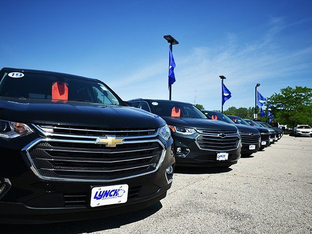 Used 2026 Chevrolet Traverse RS w/ LPO, Floor Liner Package AWD/4WD image 16