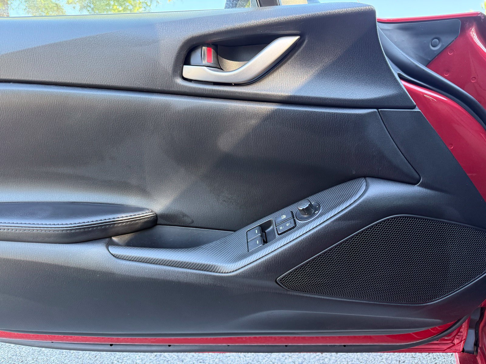 Used 2016 MAZDA MX-5 Miata Sport RWD image 36