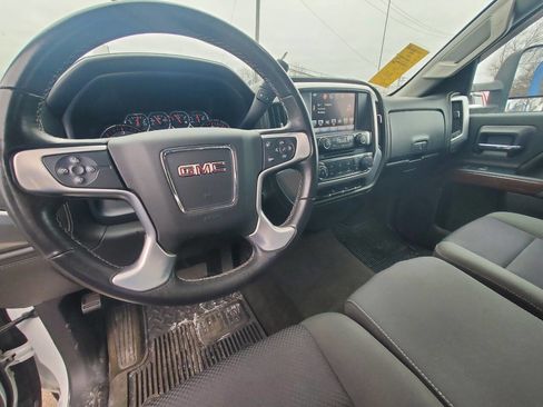 Used 2015 RAM 2500 Tradesman w/ Chrome Appearance Group image 12