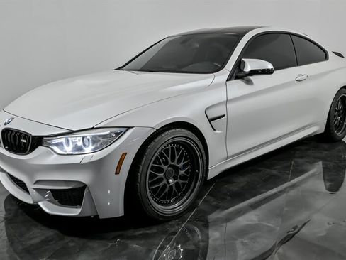 Used 2015 BMW M4 image 5
