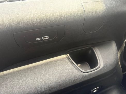 Used 2023 Jeep Grand Cherokee L Limited AWD/4WD image 43