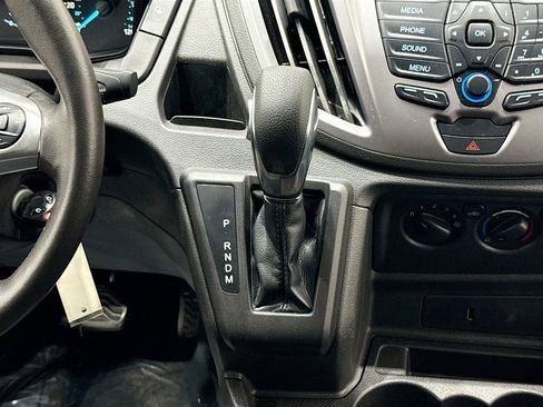 Used 2018 Ford Transit 150 XLT image 23