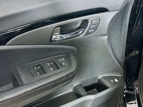 Used 2020 Honda Pilot Black Edition image 19