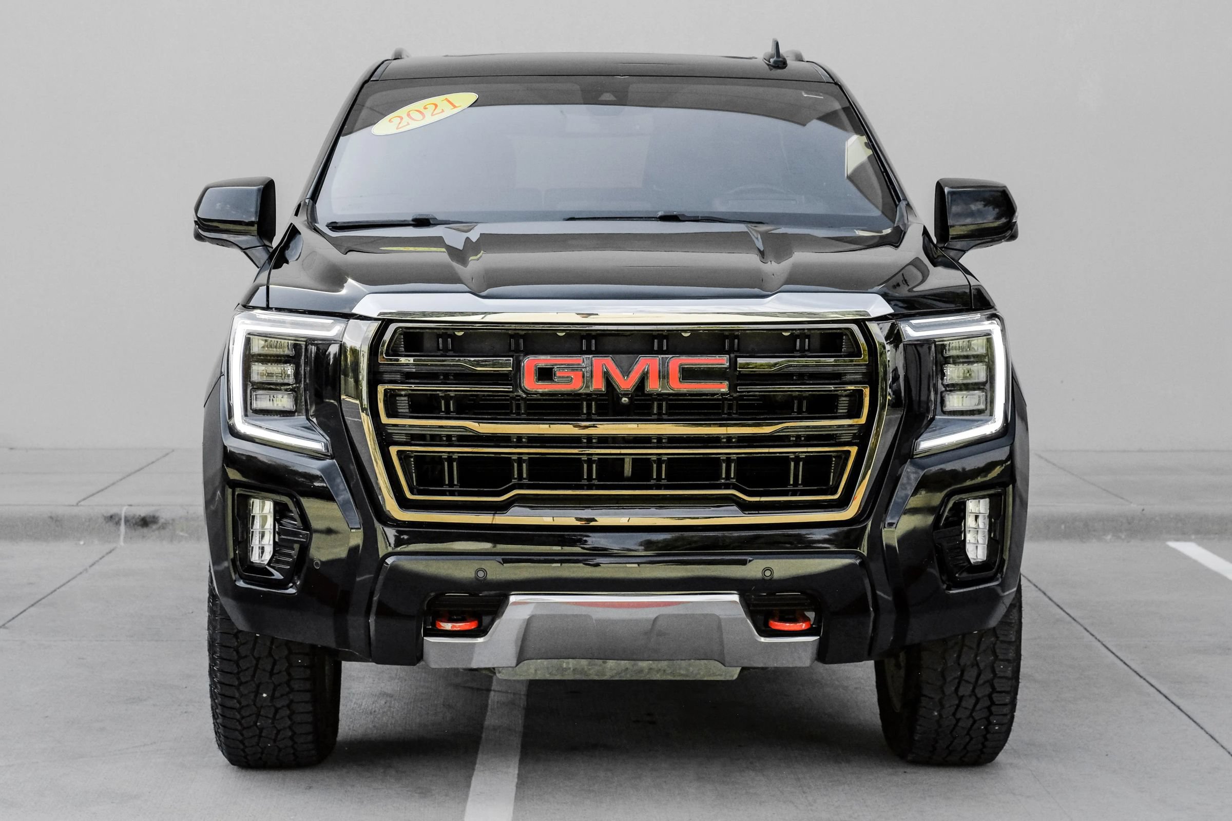 Used 2021 GMC Yukon AT4 w/ AT4 Premium Plus Package AWD/4WD image 6