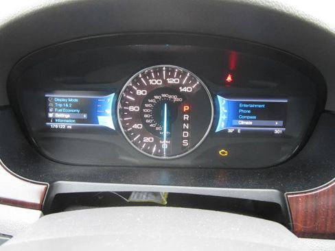 Used 2013 Ford Edge Limited w/ Vision Pkg image 25