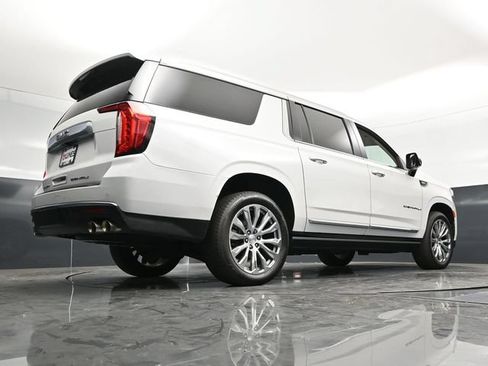 Used 2022 GMC Yukon XL Denali AWD/4WD image 56