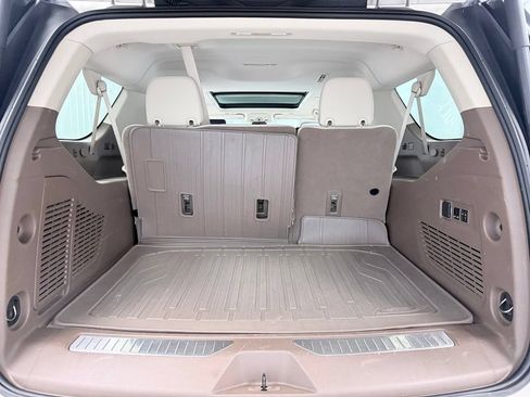 Used 2023 GMC Yukon XL Denali w/ LPO, Floor Liner Package AWD/4WD image 32