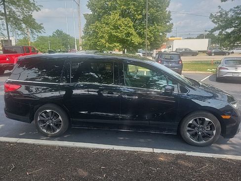 Used 2024 Honda Odyssey Elite image 6