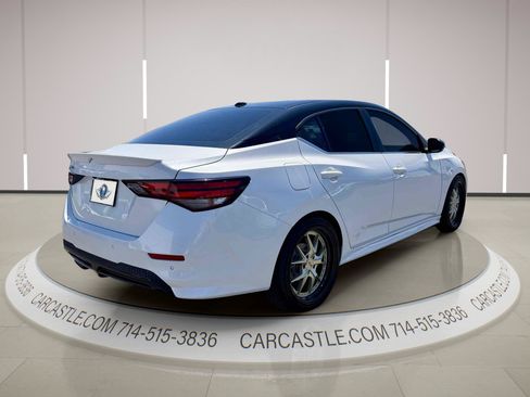 Used 2020 Nissan Sentra SR w/ Electronics Package FWD image 5