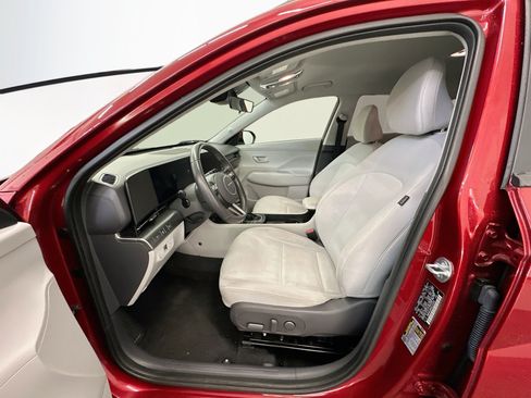 Used 2025 Hyundai Kona SEL AWD/4WD image 13