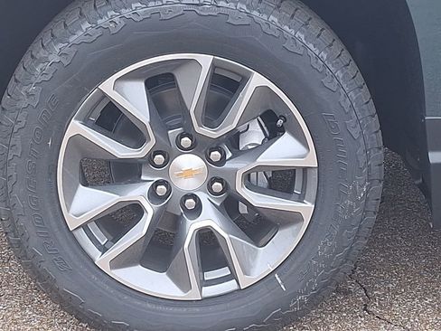 New 2026 Chevrolet Silverado 1500 LT image 17