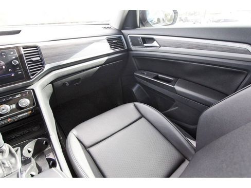 Used 2021 Volkswagen Atlas SEL image 13