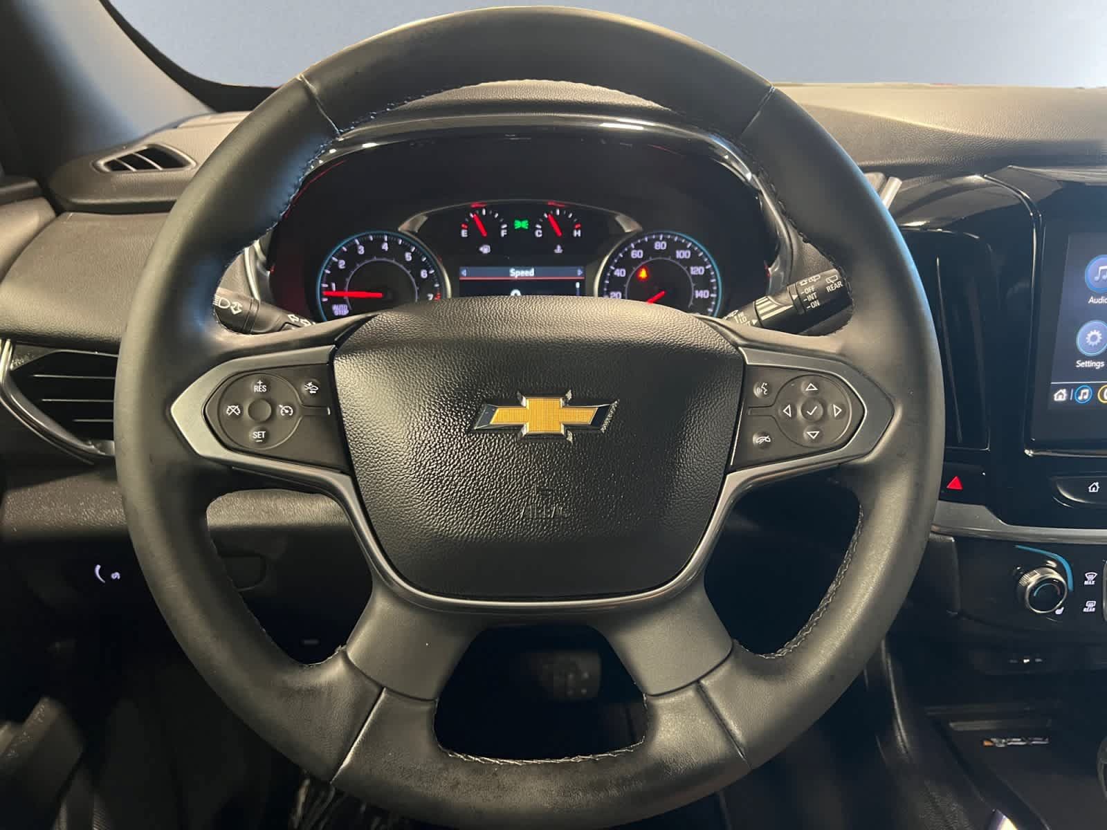 Used 2023 Chevrolet Traverse LT AWD/4WD image 17