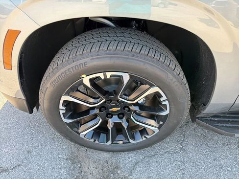 New 2026 Chevrolet Tahoe Premier AWD/4WD image 9
